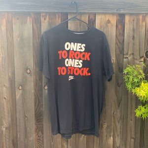Nike Tee L